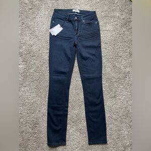 Paige Jeans Skyline skinny